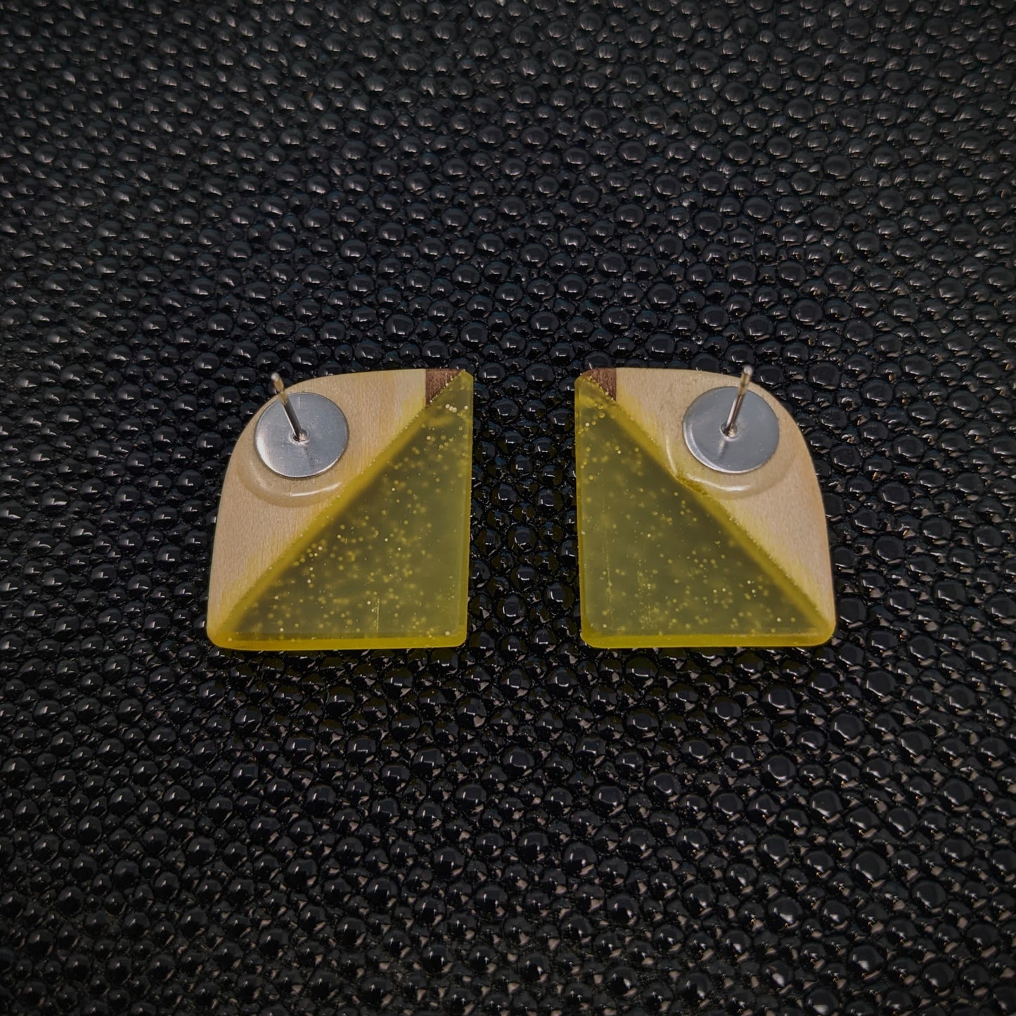 Poplar Yellow Square Stud Earrings