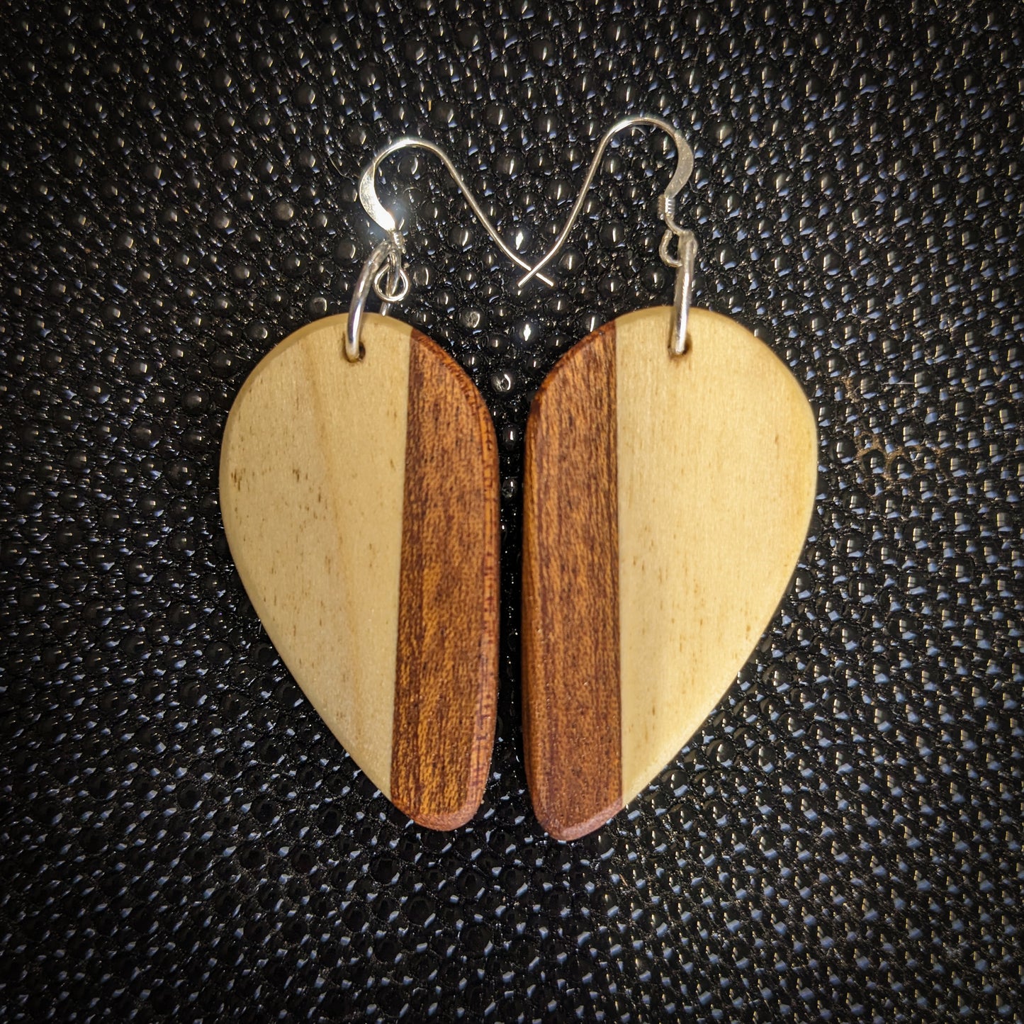 Poplar Heart Dangle Earrings