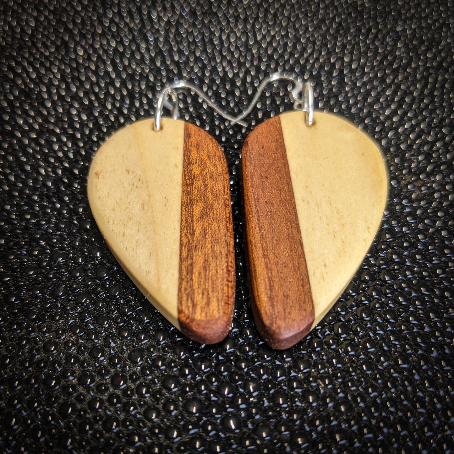 Poplar Heart Dangle Earrings