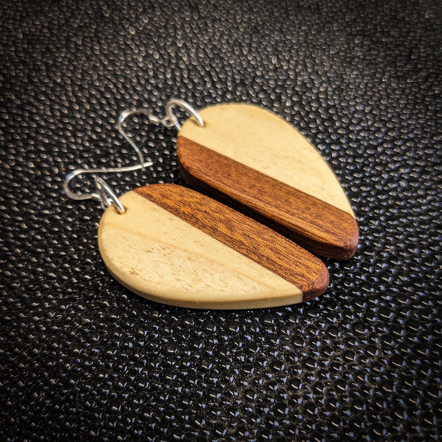 Poplar Heart Dangle Earrings